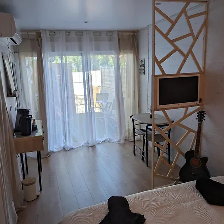 Bed & Breakfast Chez Celine Et Sebastien Aigues-Mortes